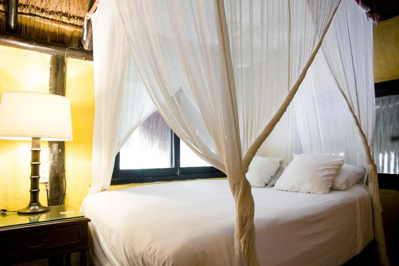 Cabanas La Eufemia تولوم فندق